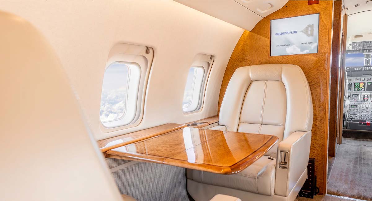 2001 challenger 604 for sale seats